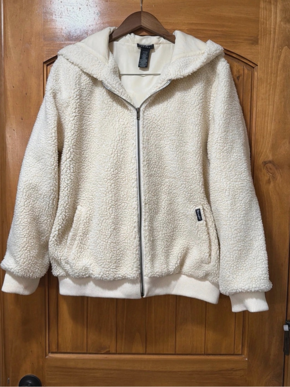 Wrangler Retro Cozy Cream Sherpa Zip Hoodie - Women Large